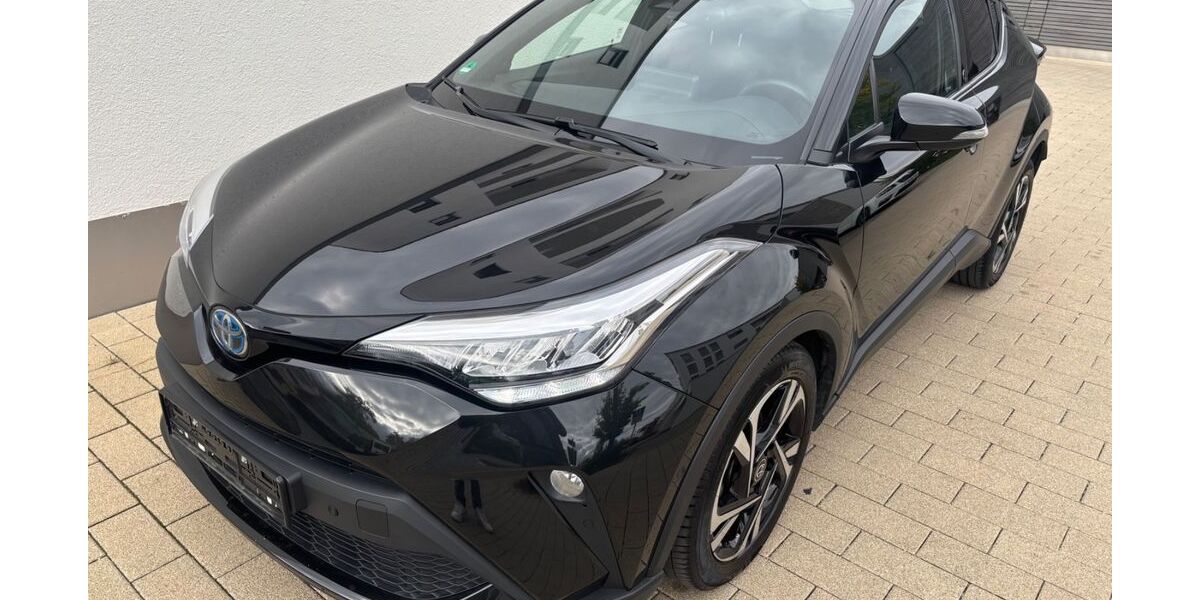 Toyota C-HR 32.157 km 22.500 &euro; Haar/München 85540