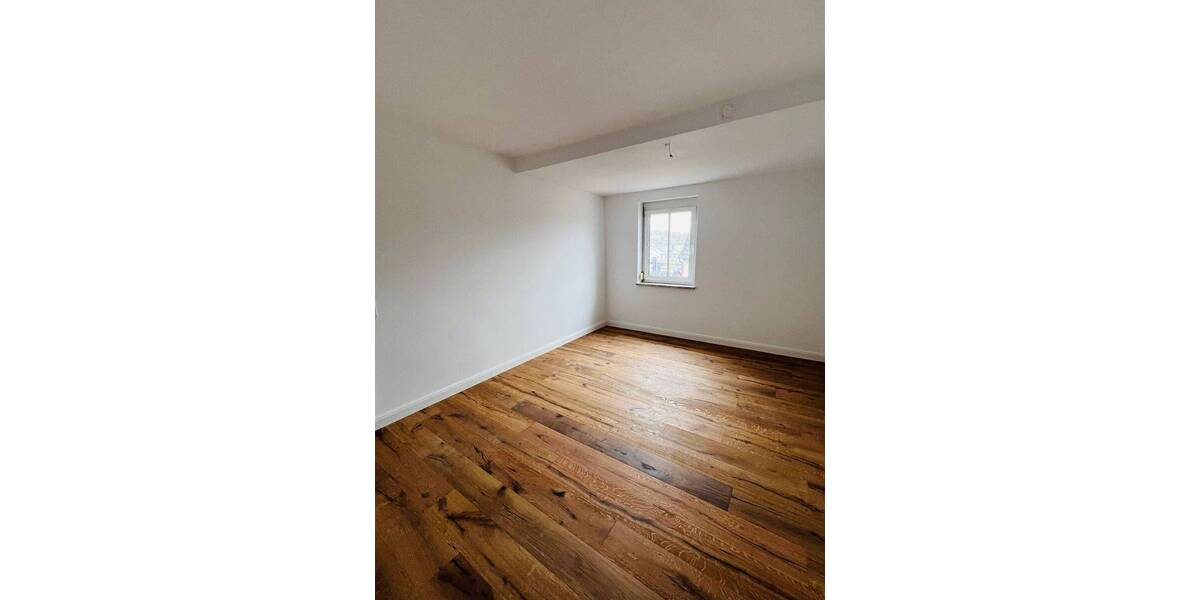 Etagenwohnung Neustadt an der Aisch Neustadt - 4 Zimmer, 295.000&euro; | Angebot:26204758