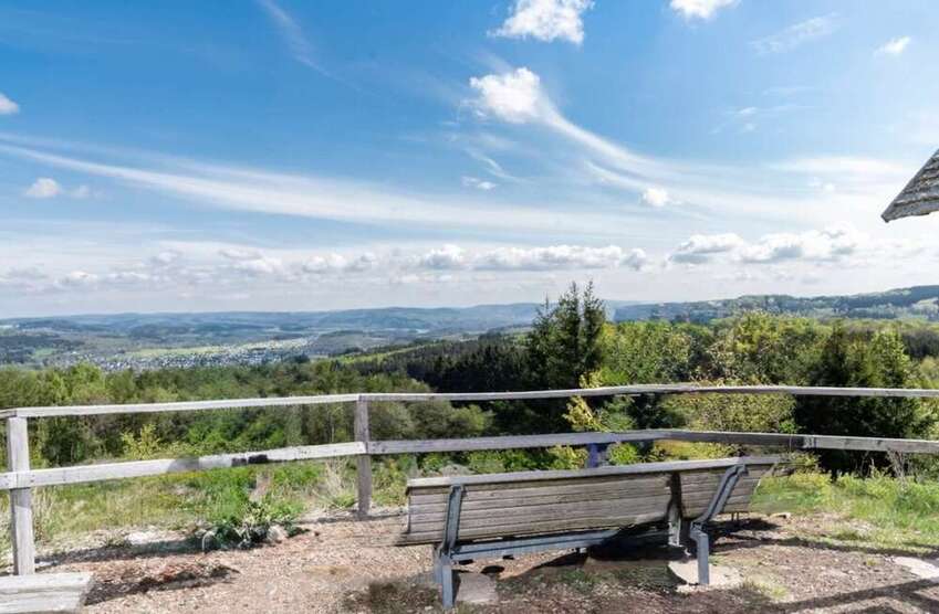 Haus zum Kaufen in Burbach Lützeln 348.000 € 135 m²
