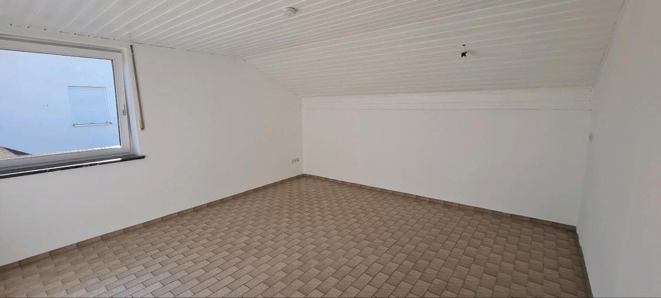 Dachgeschoßwohnung Dorfen - 2 Zimmer, 60 m&sup2;, 1.150&euro; | Angebot:25397694