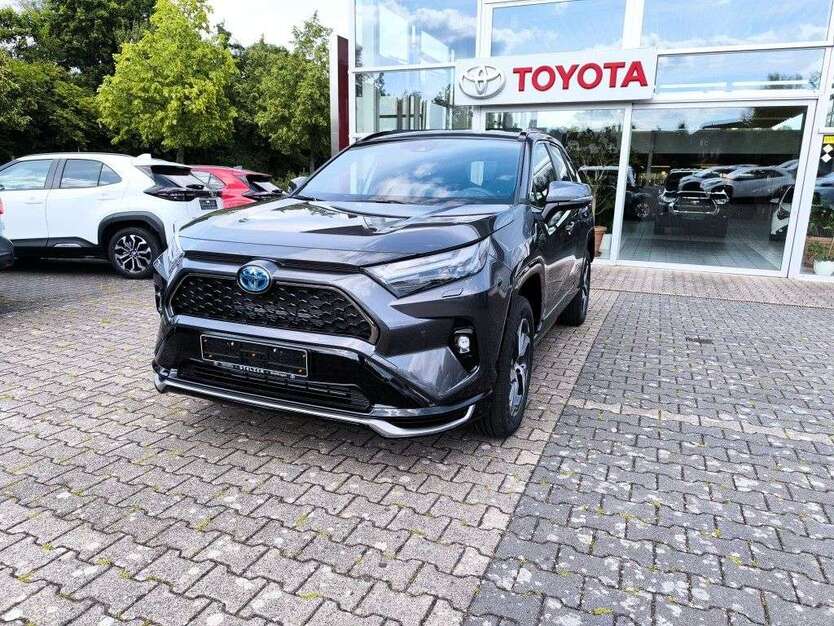Toyota RAV 4 1.300 km 54.450 € Stadthagen 31655