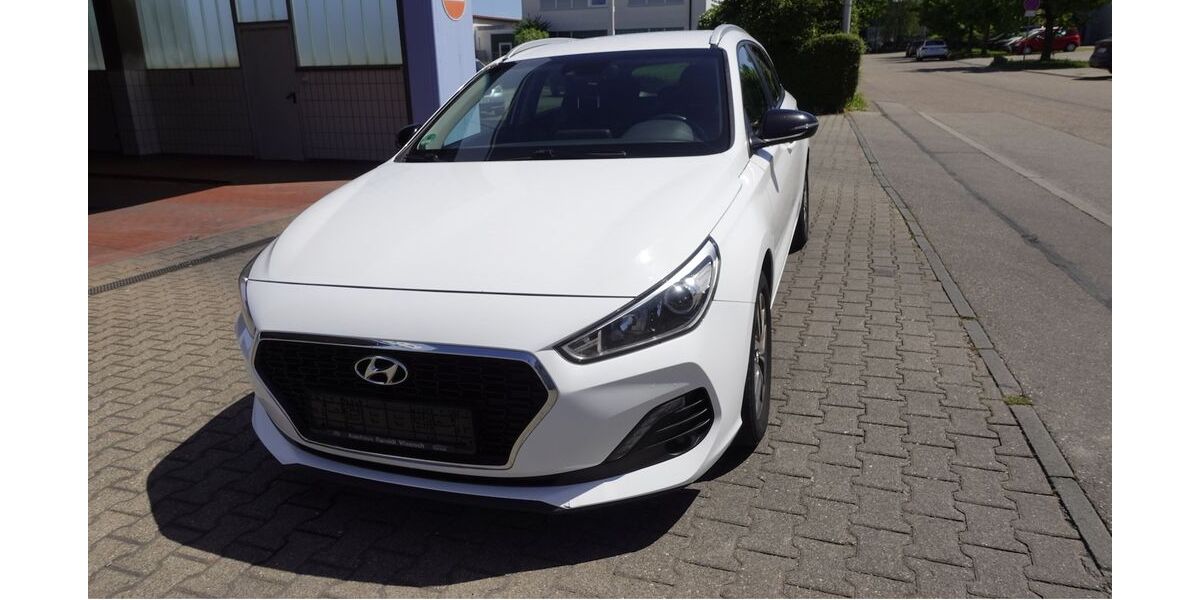 Hyundai i30 251.687 km 6.950 &euro; Talheim 74388
