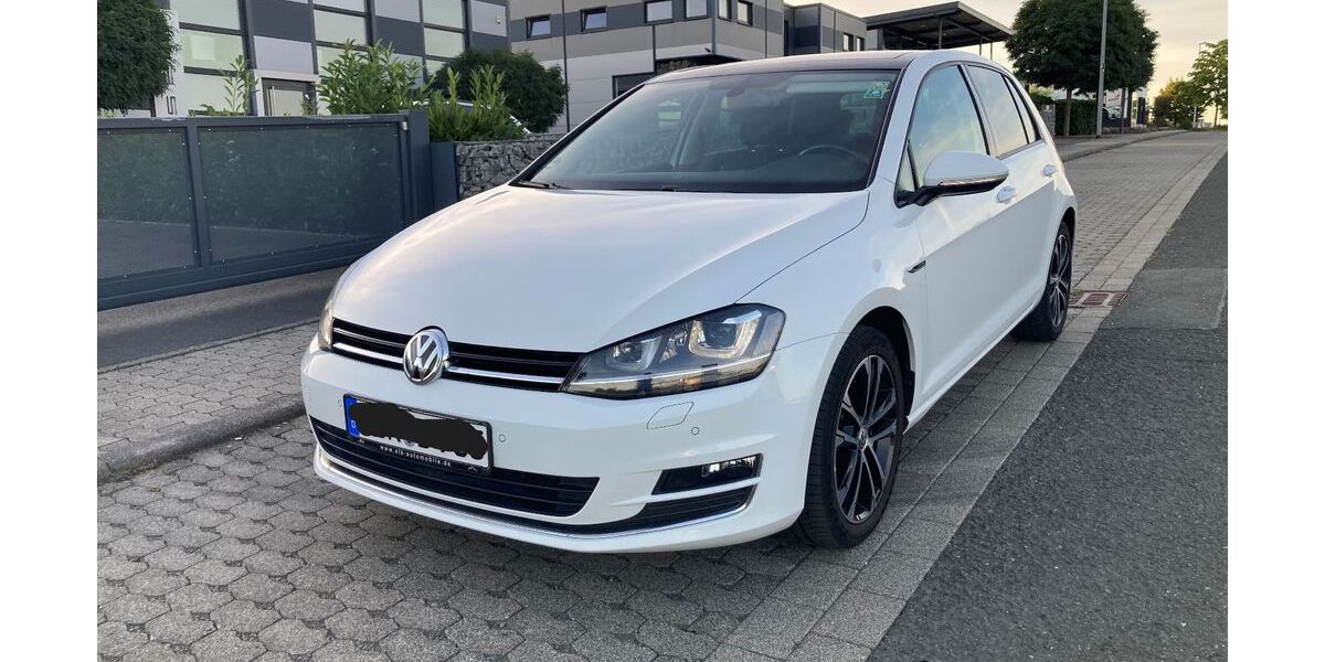 VW Golf 149.200 km 12.900 &euro; Sinn 35764