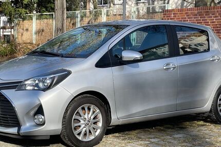 Toyota Yaris 79.500 km 7.950 &euro; Berlin 10559