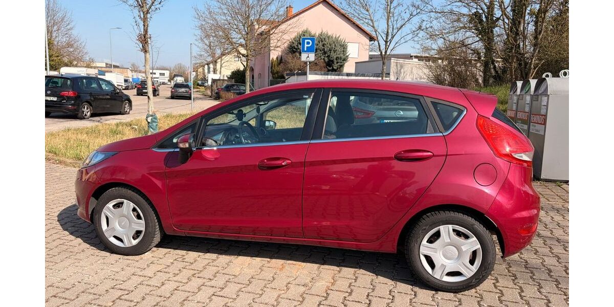 Ford Fiesta 141.000 km 3.200 &euro; Mannheim 68259