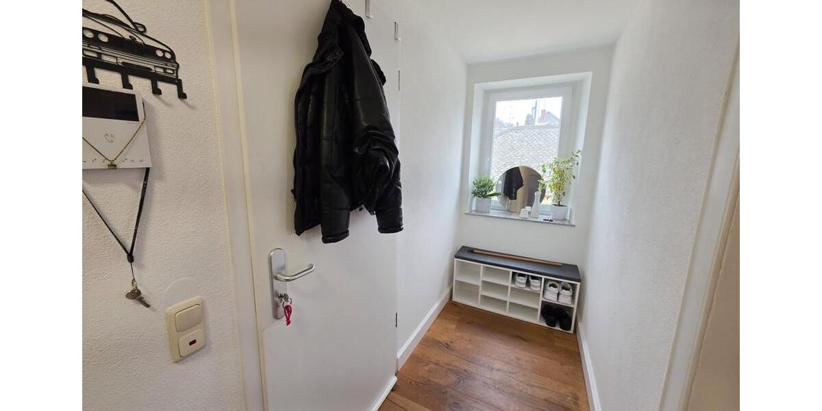 Dachgeschoßwohnung Trier Feyen-Weismark - 3 Zimmer, 68 m&sup2;, 680&euro; | Angebot:26309269
