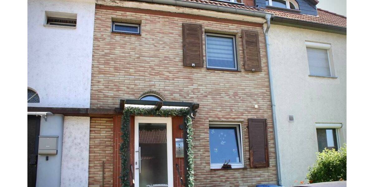 Charmantes Reihenmittelhaus mit Garten, Terrasse und Balkon in zentraler Lage von Worms 3 zimmer