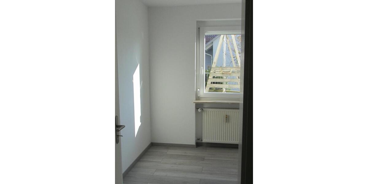 Terrassenwohnung Regenstauf - 3 Zimmer, 82 m&sup2;, 890&euro; | Angebot:25306492