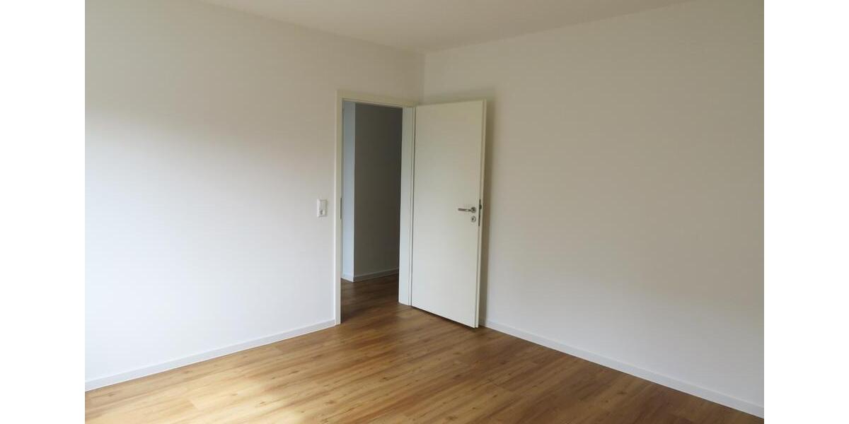 Hochparterre Hetzerath - 4 Zimmer, 104 m&sup2;, 1.050&euro; | Angebot:26625014