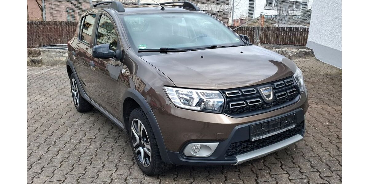 Dacia Sandero 123.080 km 8.300 &euro; Amberg 92224