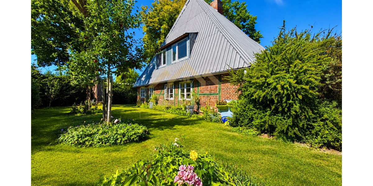 Viel Platz, viel Charme, viel Lebensqualität – modernisiertes Bauernhaus mit Pool & Einliegerwohnung - Gewerbeobjekt Emkendorf / Kleinvollstedt Kleinvollstedt | Angebot:27302459