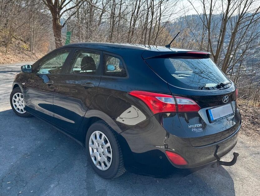 i30