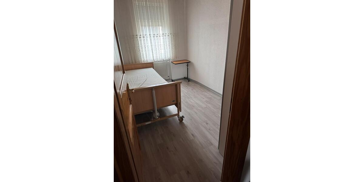 Etagenwohnung Ludwigshafen am Rhein Ludwigshafen-Hemshof - 4 Zimmer, 96 m&sup2;, 1.650&euro; | Angebot:25934719