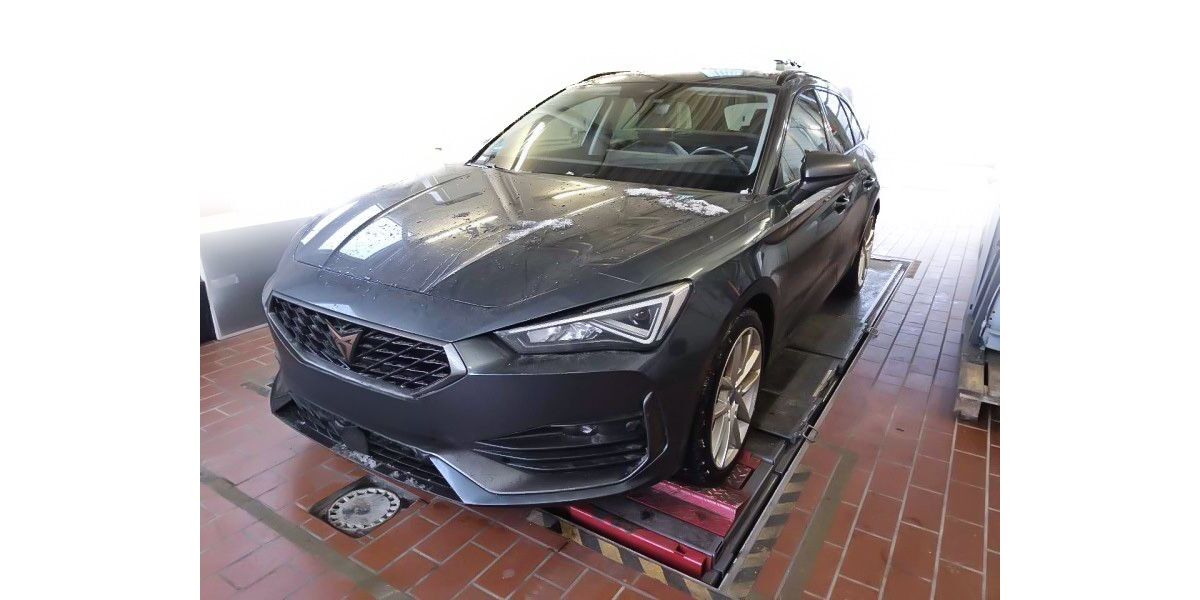Cupra Leon 73.000 km 22.222 &euro; Osdorf 24251