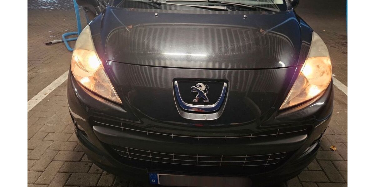 Peugeot 207 180.000 km 1.700 € Bonn 53119