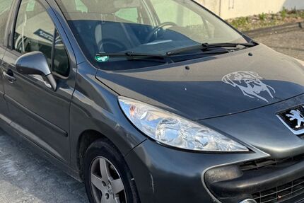Peugeot 207 118.000 km 2.999 &euro; Troisdorf 53842
