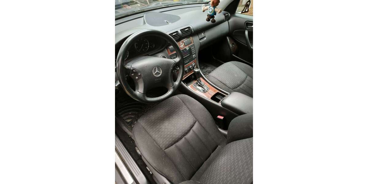 Mercedes-Benz 180 192.000 km 2.200 € Klingenmünster 76889