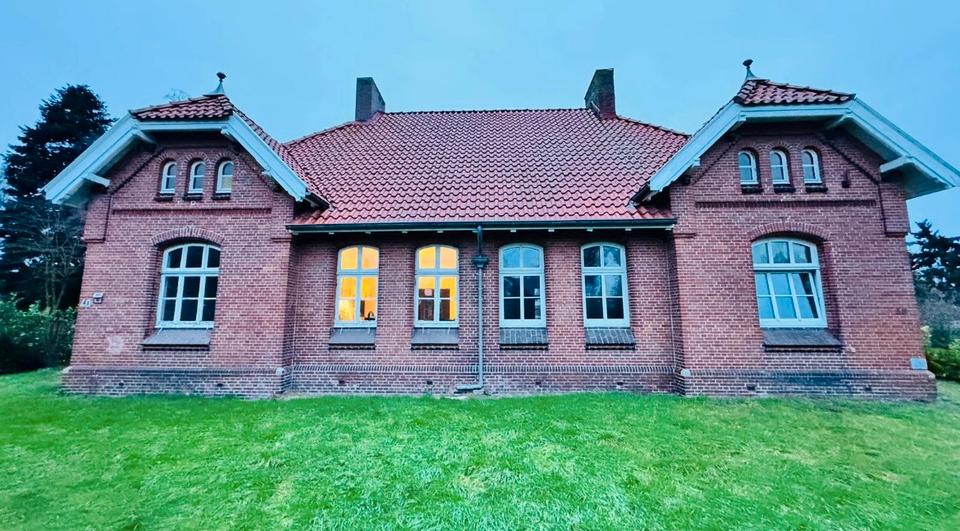 Zwei Doppelhaushälften im Zweiseitenhof 5 zimmer