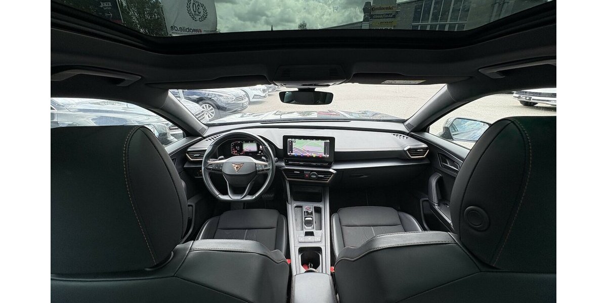 Cupra Formentor 1.5 TSI CARPLAY/NAVI/KAMERA/ACC/AHK 148.927 km 19.900 &euro; Villingen-Schwenningen 78054
