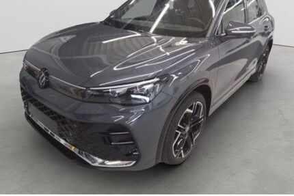 VW Tiguan 3.311 km 42.390 &euro; Lemgo 32657