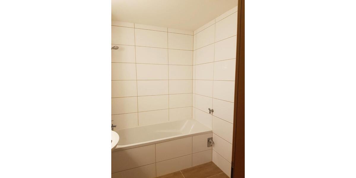 Erdgeschoßwohnung Würzburg Heuchelhof - 3 Zimmer, 80 m&sup2;, 279.000&euro; | Angebot:26393770