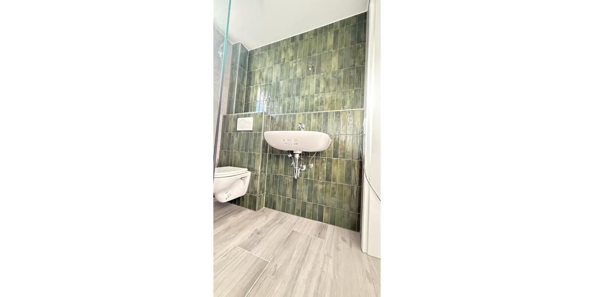 Dachgeschoßwohnung Baiersbronn - 4.5 Zimmer, 90 m&sup2;, 1.350&euro; | Angebot:25422662