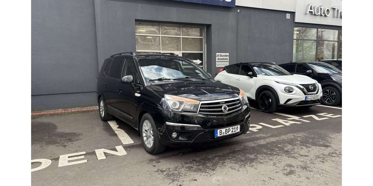 SsangYong Rodius 210.000 km 6.900 &euro; Berlin 10277