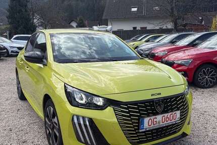 Peugeot 208 14.460 km 17.500 &euro; Gutach / Schwarzwaldbahn 77793