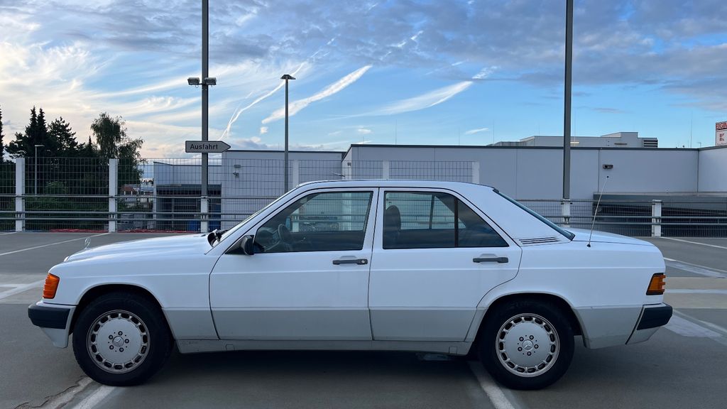 Mercedes-Benz 190 133.000 km 8.999 &euro; Augsburg 86165