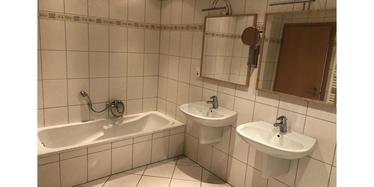 Mehrfamilienhaus, Wohnhaus Siegen - 6 Zimmer, 180 m&sup2;, 415.000&euro; | Angebot:26818969