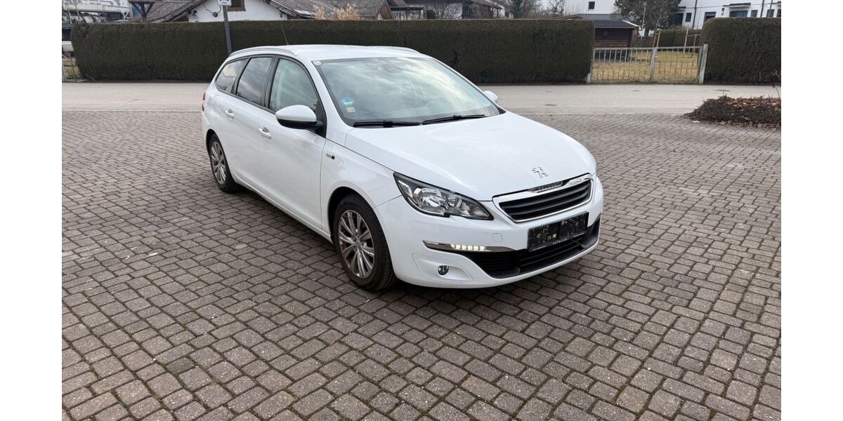 Peugeot 308 116.015 km 4.999 &euro; Rosenheim 83026