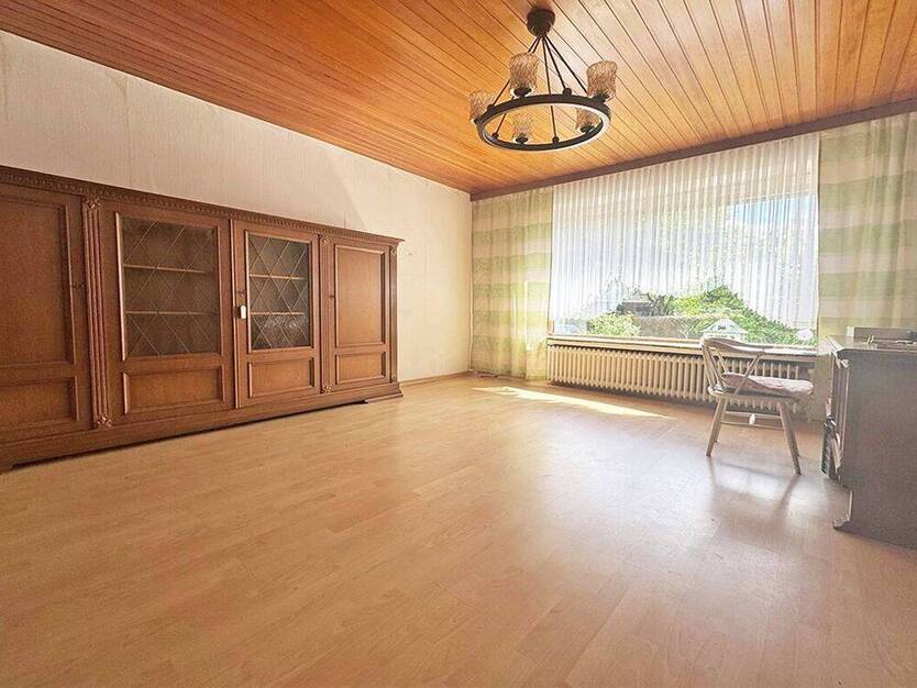 Burglesum Familienfreundlicher Bungalow in attraktiver Lage mit viel Potenzial