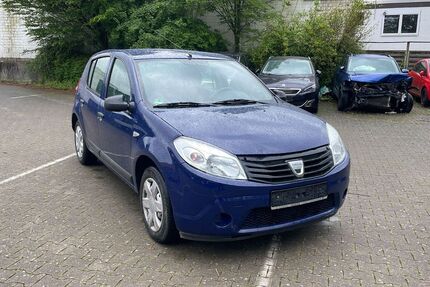 Dacia Sandero 170.000 km 2.499 &euro; Detmold 32758