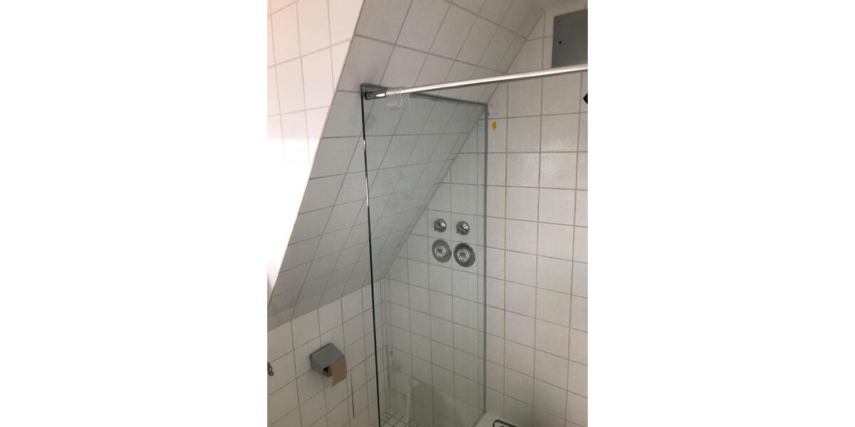 Dachgeschoßwohnung Reichenau - 2.5 Zimmer, 71 m&sup2;, 880&euro; | Angebot:26336091