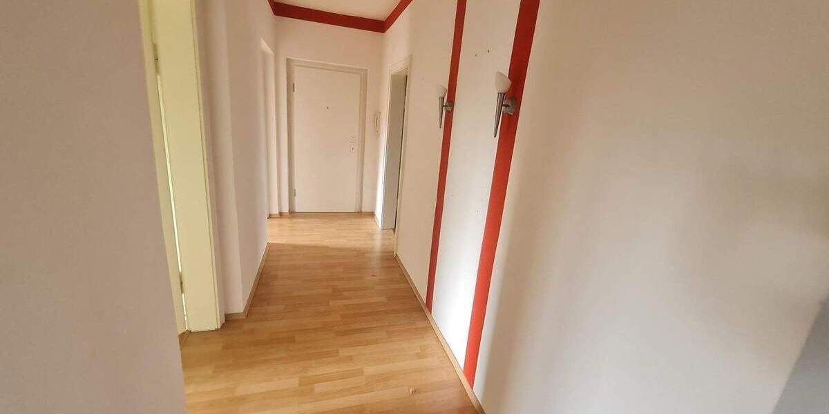 Etagenwohnung Bitterfeld-Wolfen Wolfen - 4 Zimmer, 83 m&sup2;, 78.500&euro; | Angebot:23044598
