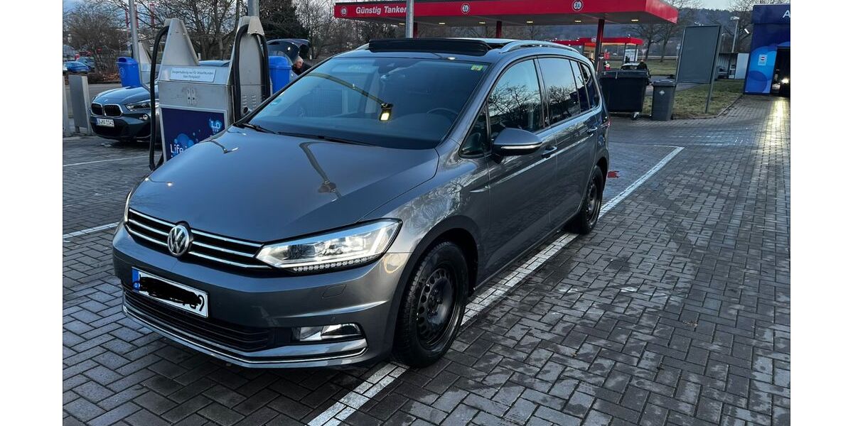 VW Touran 62.000 km 19.000 &euro; Gerlingen 70839