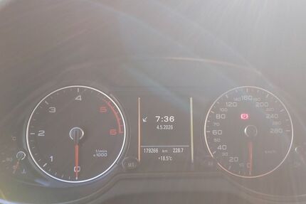 Audi Q5 180.000 km 15.300 &euro; Berlin 13509