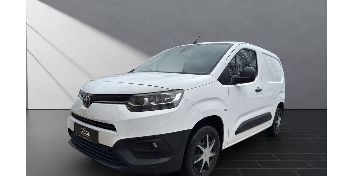 Toyota Proace City 116.000 km 13.950 &euro; Dinslaken 46537