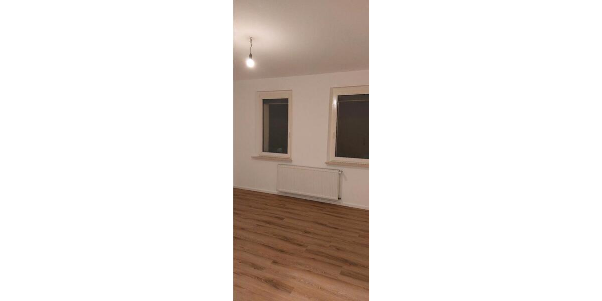 Etagenwohnung Trossingen - 2 Zimmer, 55 m&sup2;, 880&euro; | Angebot:26414259