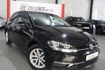 VW Golf VII 2.0 TDI DSG Comfortline SPORT / NAVI-DM
