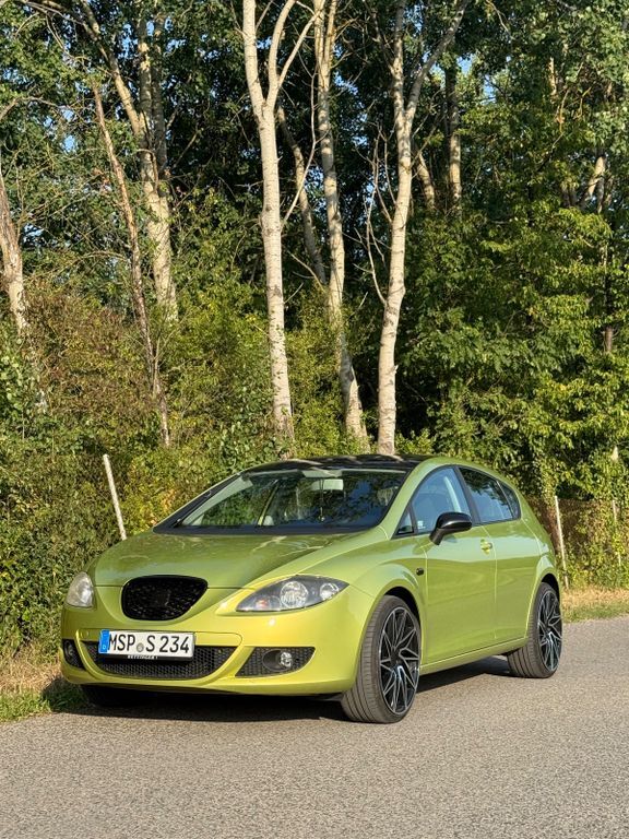 Seat Leon 158.200 km 4.000 € Triefenstein 97855