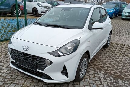Hyundai i10 33.000 km 9.999 &euro; Berlin 13597