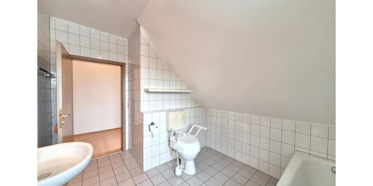 Etagenwohnung Hof Neuhof - 3 Zimmer, 80 m&sup2;, 600&euro; | Angebot:25804394