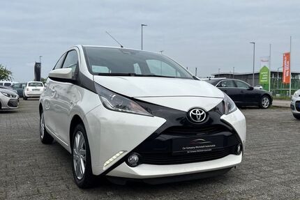 Toyota Aygo (X) 45.000 km 11.990 &euro; Weinstadt 71384