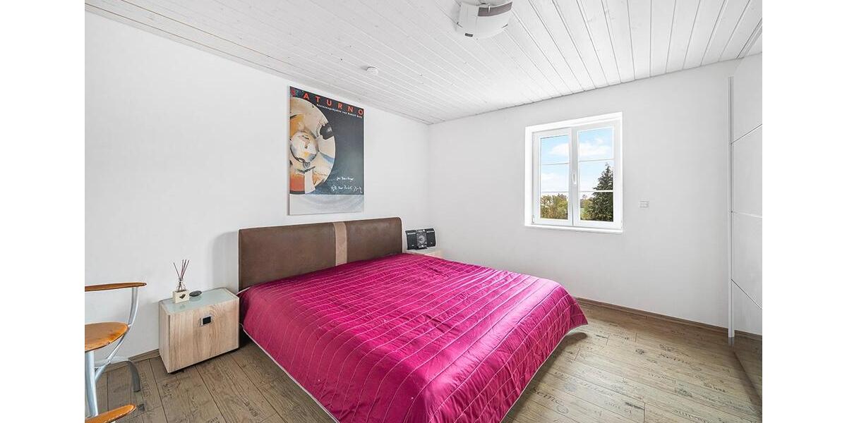 Bauernhaus, Landhaus Stühlingen - 8 Zimmer, 270 m&sup2;, 1.295.000&euro; | Angebot:26087153