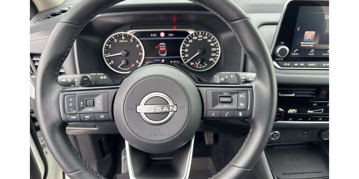 Nissan Qashqai Accenta *Xtronic/SHZG/Navi-App/Kamera/ICC/ 23.631 km 23.990 &euro; Bamberg 96052