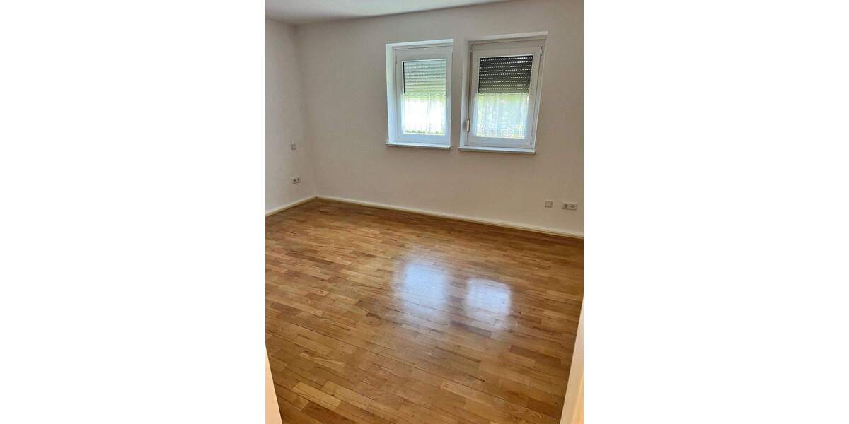 Einfamilienhaus Bad Kissingen - 6 Zimmer, 150 m&sup2;, 650.000&euro; | Angebot:26768437
