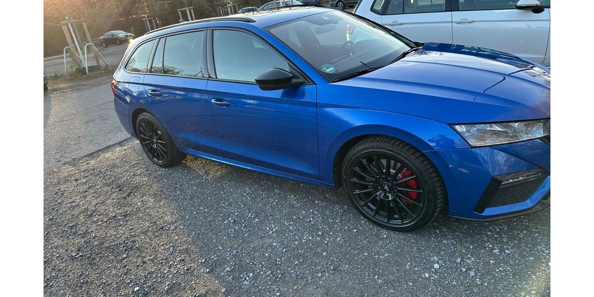 Skoda Octavia 63.000 km 34.900 &euro; Düsseldorf 40489