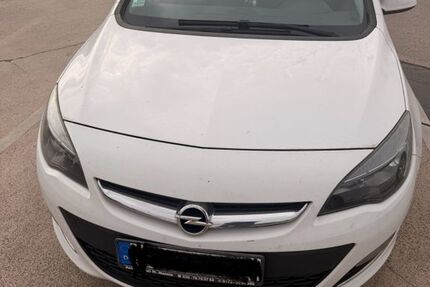 Opel Astra 126.000 km 3.600 &euro; Berlin 10781
