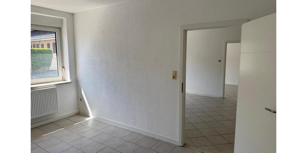 Erdgeschoßwohnung Bebra - 3 Zimmer, 70 m&sup2;, 700&euro; | Angebot:26416289